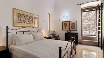 1 makuuhuone, silitysrauta/-lauta, ilmainen Wi-Fi, vuodevaatteet