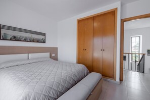 3 camere, ferro/asse da stiro, Wi-Fi gratuito, lenzuola