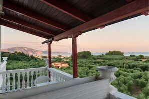 Property grounds - Studio Apartment '1' with Private Terrace, Wi-Fi and Air Conditioning (Laganas)