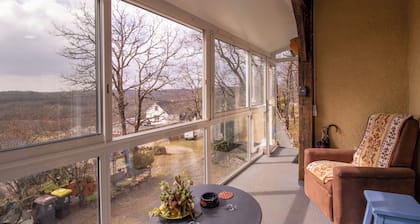 Maison Sur le Causse Corrézien: Escapada encantadora con chimenea, jardín y tranquilidad garantizada
