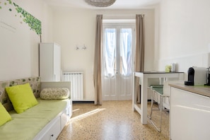 1 bedroom, free WiFi, bed sheets - Apartment 'Verde' with Sea View, Wi-Fi and Air Conditioning (Riomaggiore)