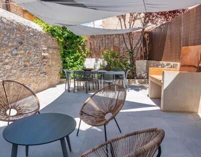 Country House 'El Americano' with Mountain View, Private Pool and Wi-Fi