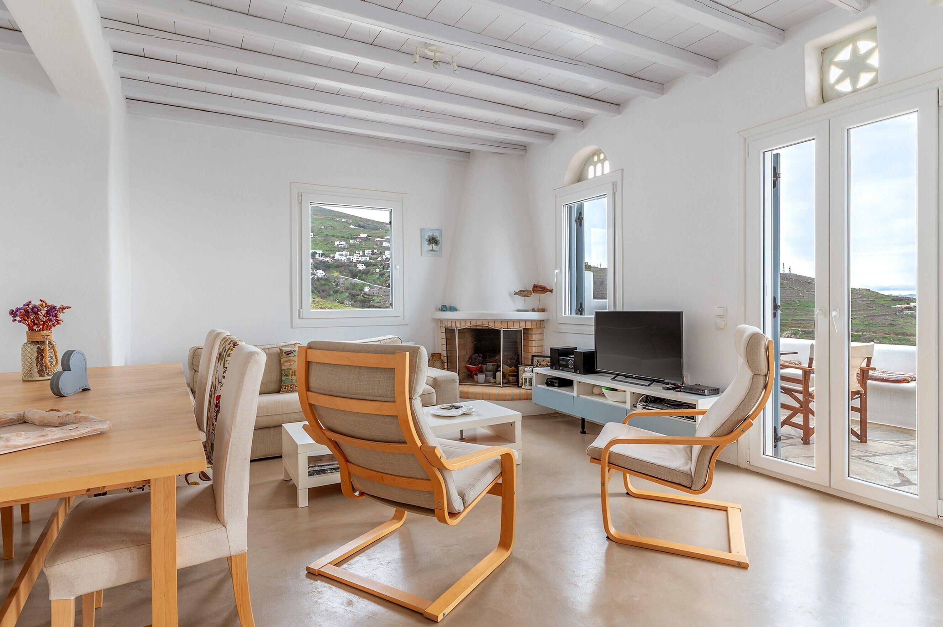 Fernseher, Kamin