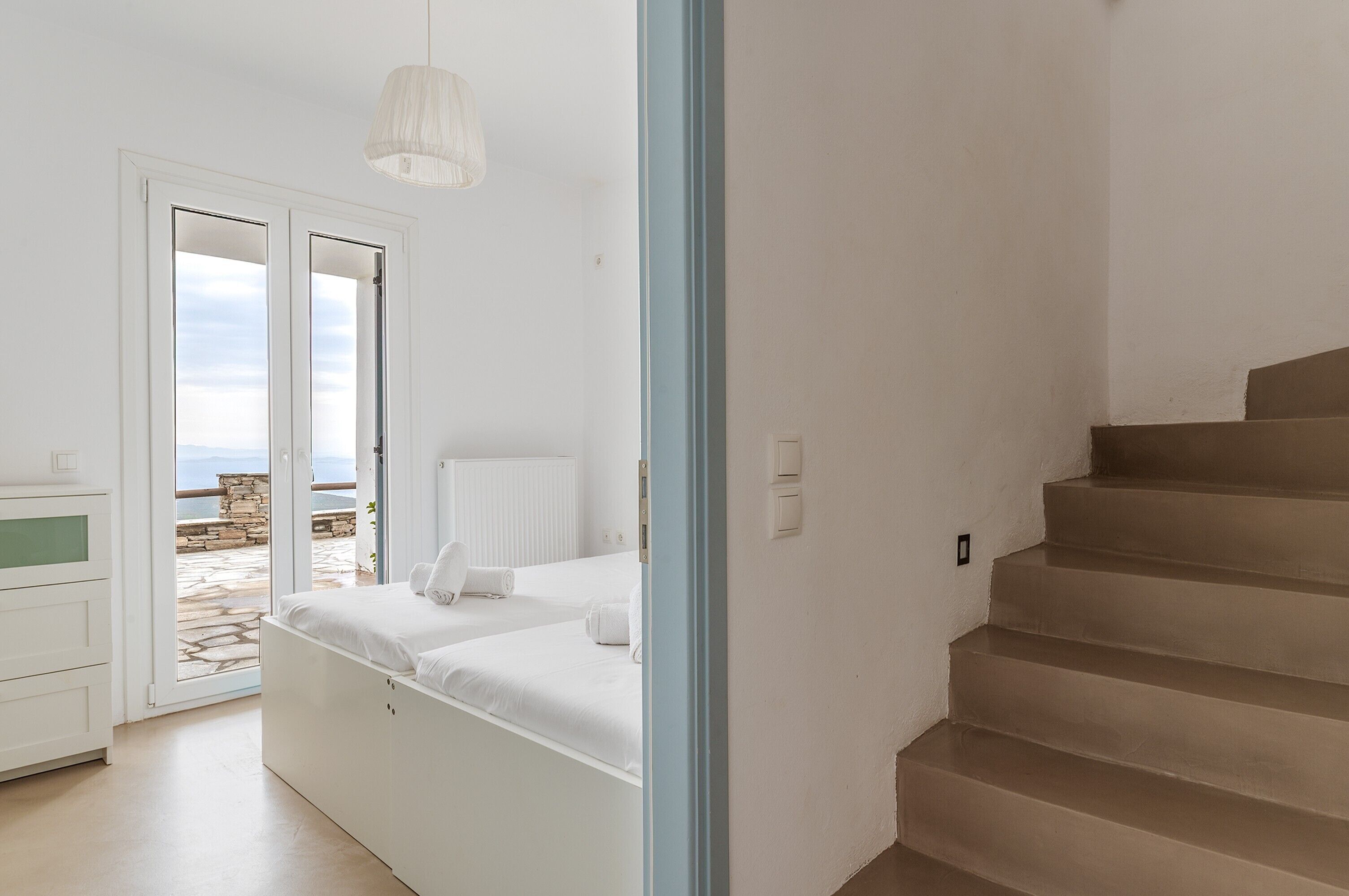 3 bedrooms, iron/ironing board, free WiFi