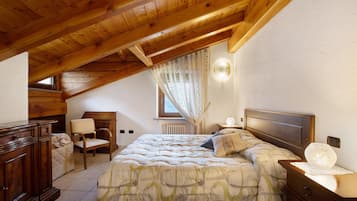 1 dormitorio, tabla de planchar con plancha, wifi gratis y ropa de cama