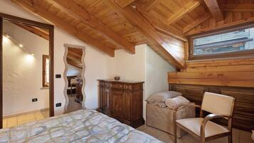 1 dormitorio, tabla de planchar con plancha, wifi gratis y ropa de cama