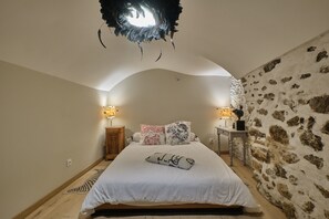 1 chambre, accès au Wi-Fi (inclus), literie fournie