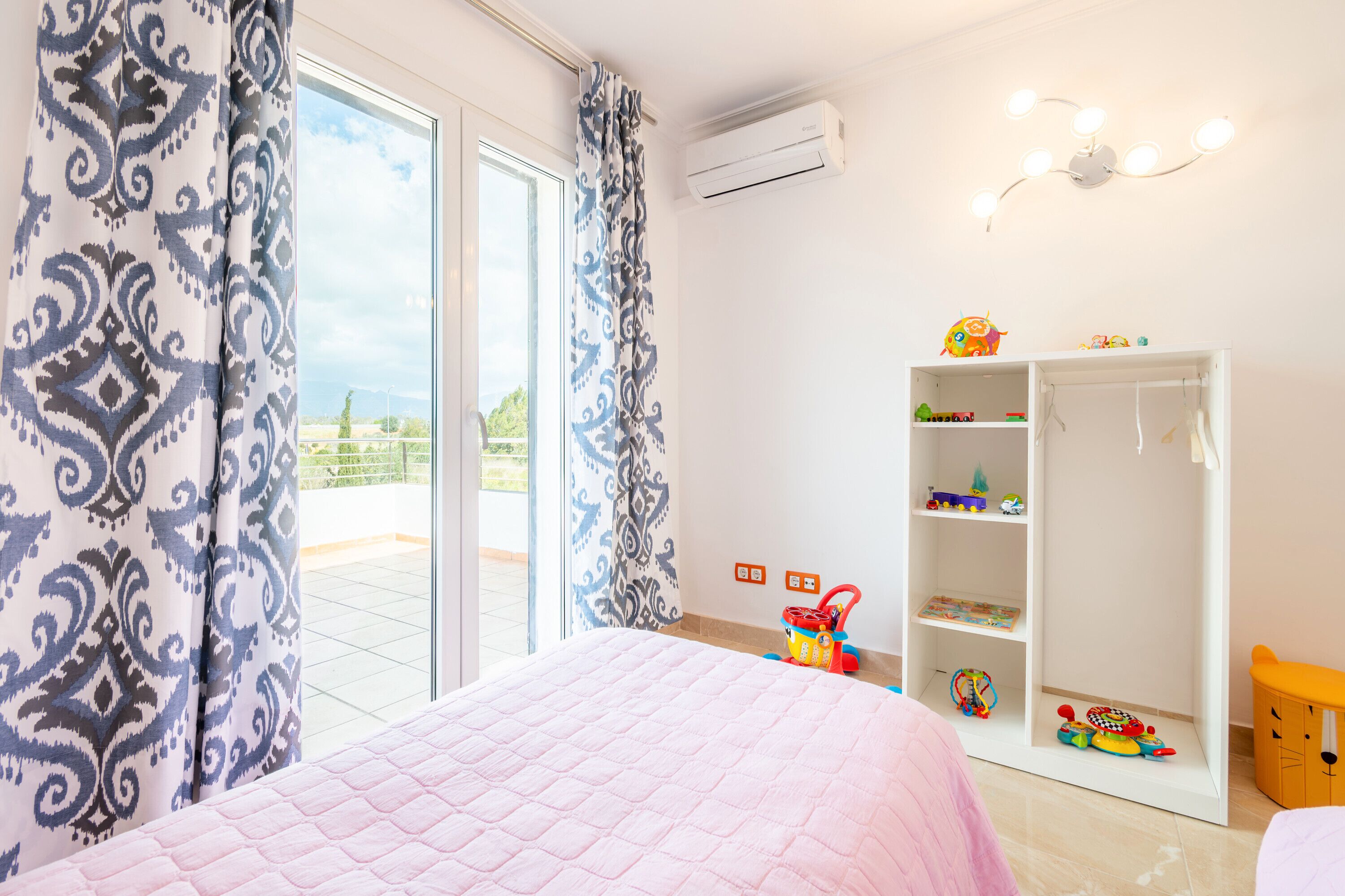 4 chambres, Wi-Fi gratuit, draps fournis