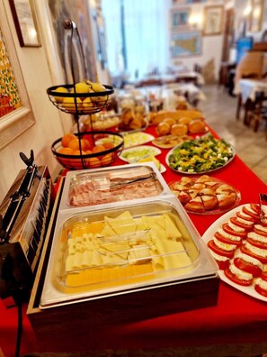 Dining - Sole Mare Giardini Naxos Room 'Vista' with Balcony, Wi-Fi and Air Conditioning (Giardini Naxos)