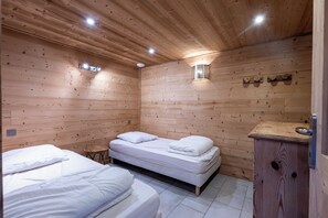 2 chambres, fer et planche à repasser, Wi-Fi gratuit