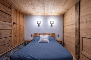 3 bedrooms, iron/ironing board, free WiFi - Chalet 'Le Logis' with Mountain View, Private Terrace and Wi-Fi (La Giettaz)