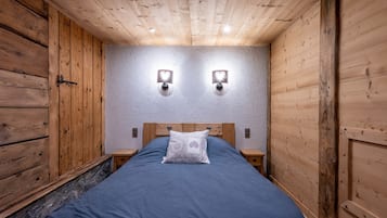 3 bedrooms, iron/ironing board, free WiFi