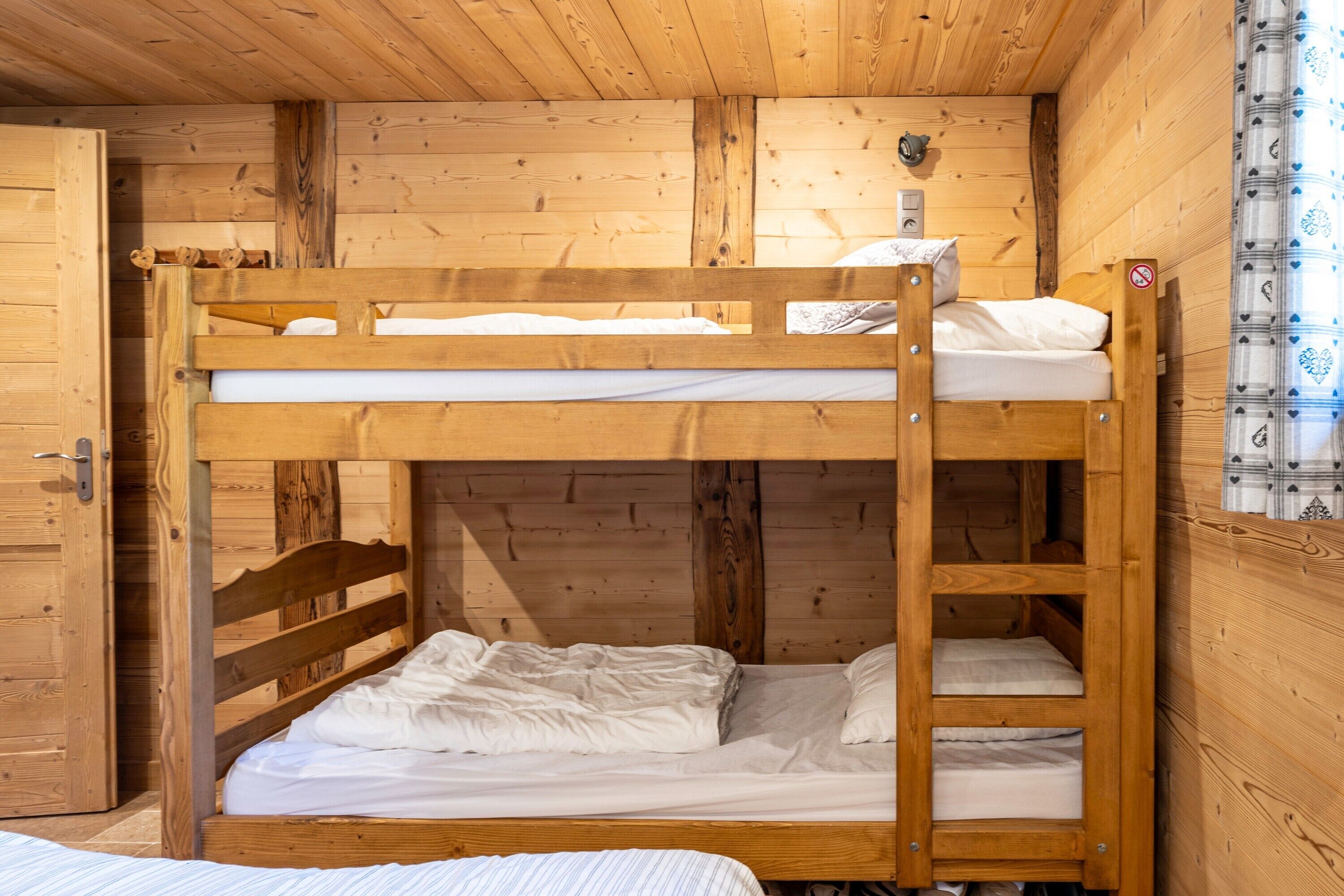 3 quartos, ferros/tábuas de passar roupa, Wi-Fi de cortesia