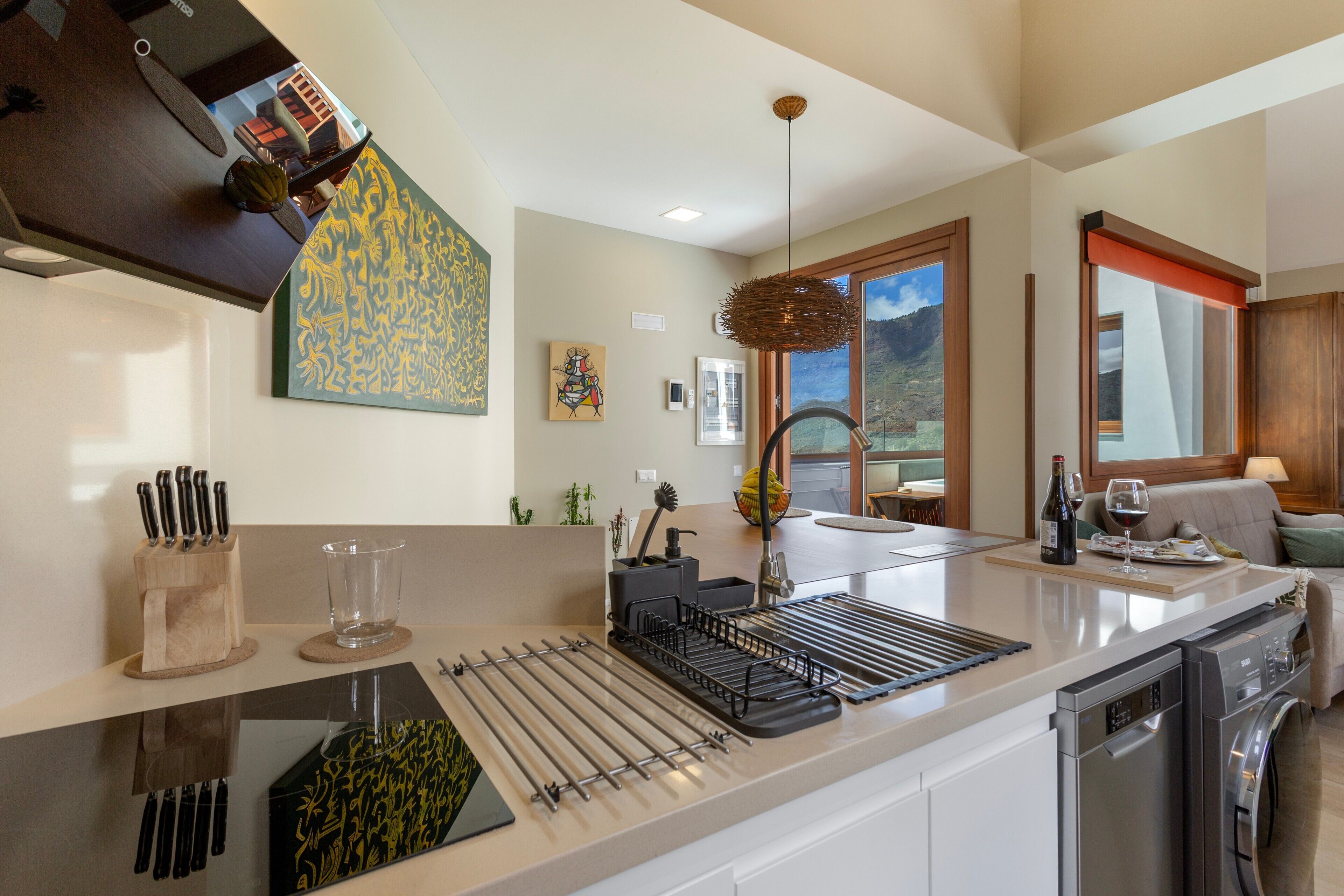 冰箱、微波炉、炉灶、洗碗机