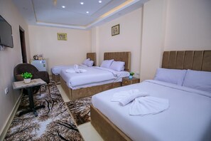 Quarto quádruplo superluxo, sacada | Roupas de cama de algodão egípcio, roupas de cama premium