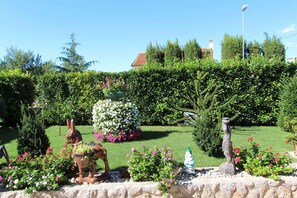 Property grounds - Holiday apartment mit Balkon (Malinska)