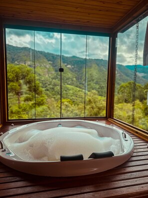 Panoramic Cabin, Mountain View