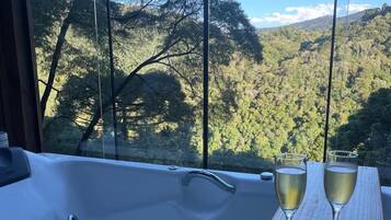 Cabana romântica, vista para a montanha | Banheiro