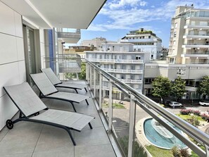 Property grounds - Holiday flat in the heart of Lignano Sabbiadoro with balcony, internet and air conditioning (Lignano)