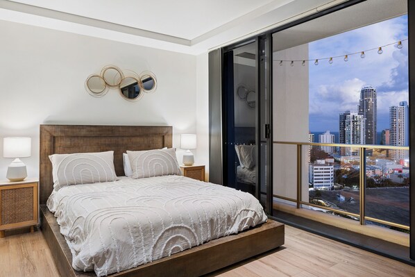 3 bedrooms, desk, iron/ironing board, travel cot