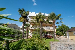 Exterior - Holiday apartment with balcony and air conditioning (Malinska)