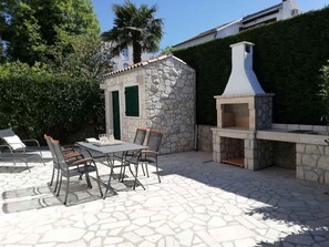 Outdoor dining - Holiday apartment mit Balkon (Malinska)