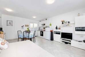 Interior - Holiday apartment near the sea (Malinska)
