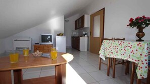 Dining - Holiday apartment mit Klimaanlage (Malinska)