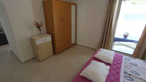 Room - Holiday apartment mit Terrasse (Malinska)