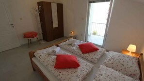 Room - Holiday apartment mit Balkon (Malinska)