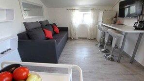 Living area - Holiday apartment mit Balkon (Malinska)