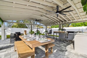 Outdoor dining