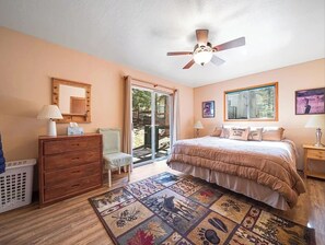 2 bedrooms, iron/ironing board, travel cot, free WiFi
