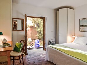 5 chambres, fer et planche à repasser, Wi-Fi