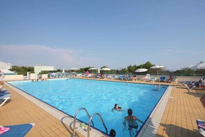 Pool - Holiday apartment mit Klimaanlage und Terrasse (Bibione)