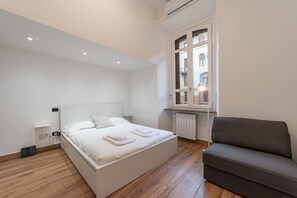 1 chambre, fer et planche à repasser, Wi-Fi, draps fournis