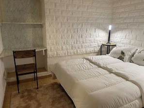 1 habitación, wifi y ropa de cama
