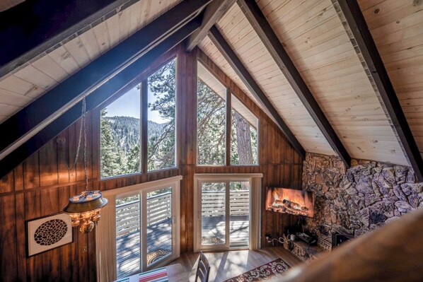 المنشأة من الداخل