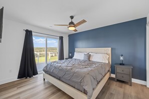 5 bedrooms, free WiFi, bed sheets