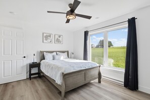 5 bedrooms, free WiFi, bed sheets