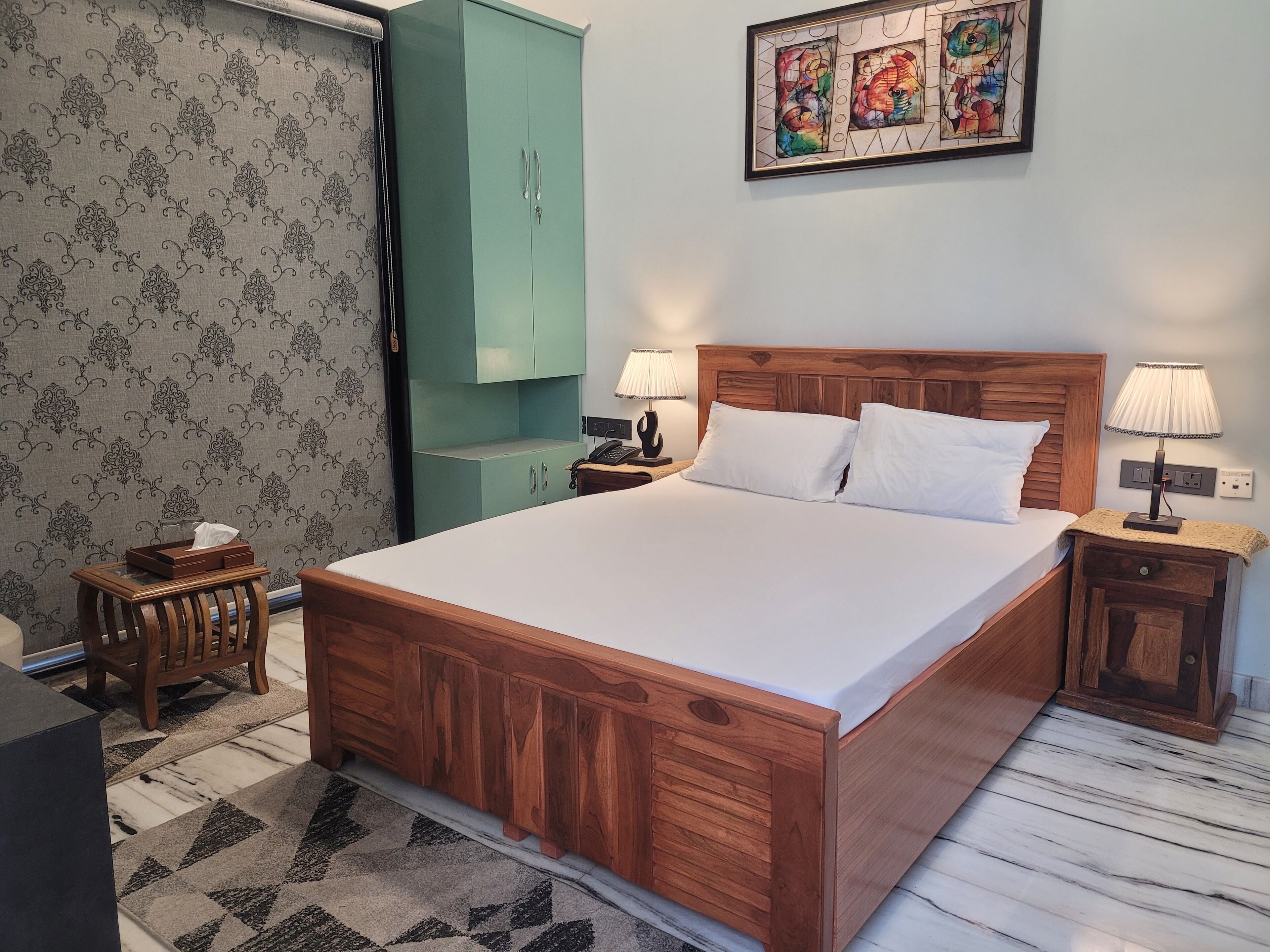 1 chambre, fer et planche à repasser, Wi-Fi, literie fournie