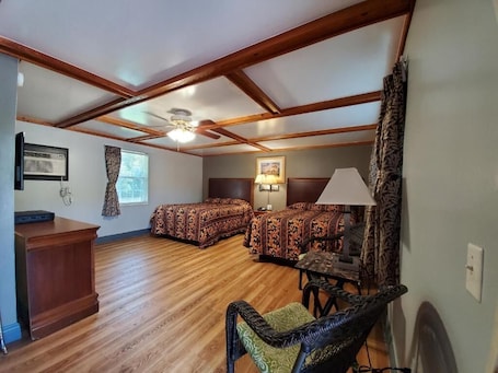 Double Room, Non Smoking | Laptop workspace, free WiFi