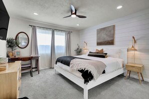 2 sovrum, skrivbord, strykjärn/strykbräda och wi-fi