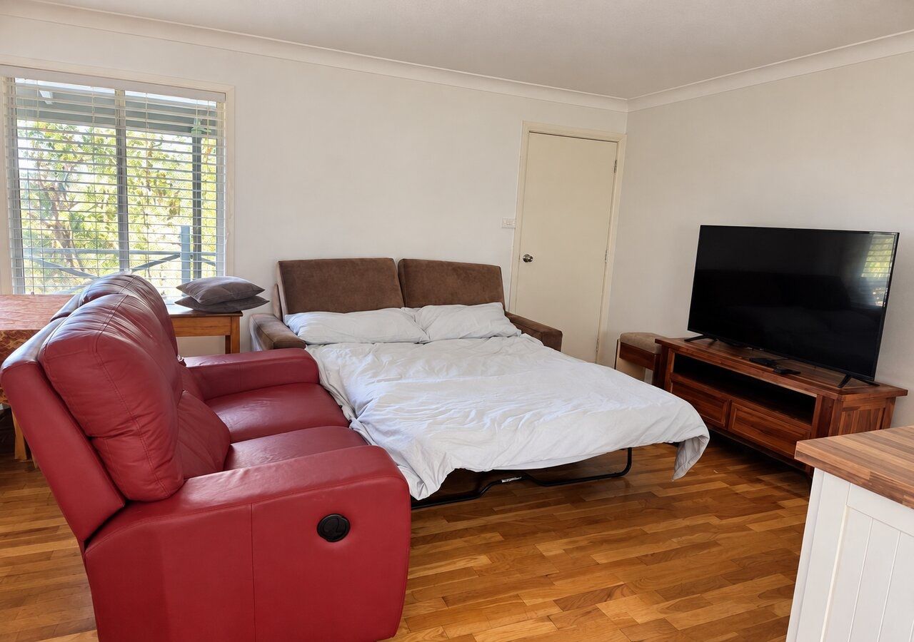 3 bedrooms, desk, WiFi
