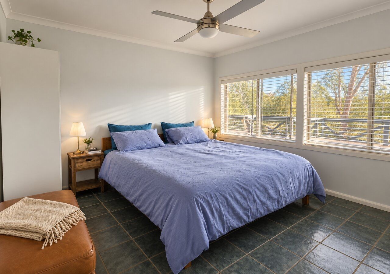 3 bedrooms, desk, WiFi