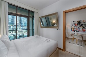 1 chambre, coffres-forts dans les chambres, fer et planche à repasser