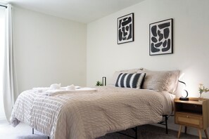 4 Schlafzimmer, Bügeleisen/Bügelbrett, WLAN, Bettwäsche