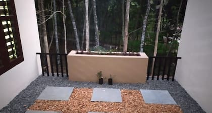 3 Bedroom Tropical Villa with A View - AC in 2 Bed Rooms