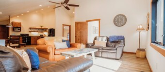 House on the Hill – Your Perfect Getaway in Hill City, South Dakota