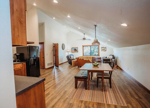 House on the Hill – Your Perfect Getaway in Hill City, South Dakota